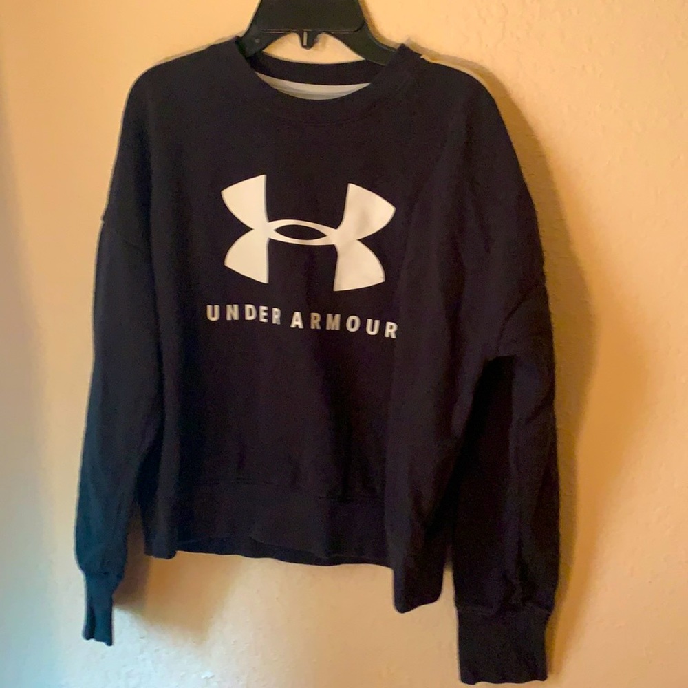 Under Armour youth XL sweatshirt